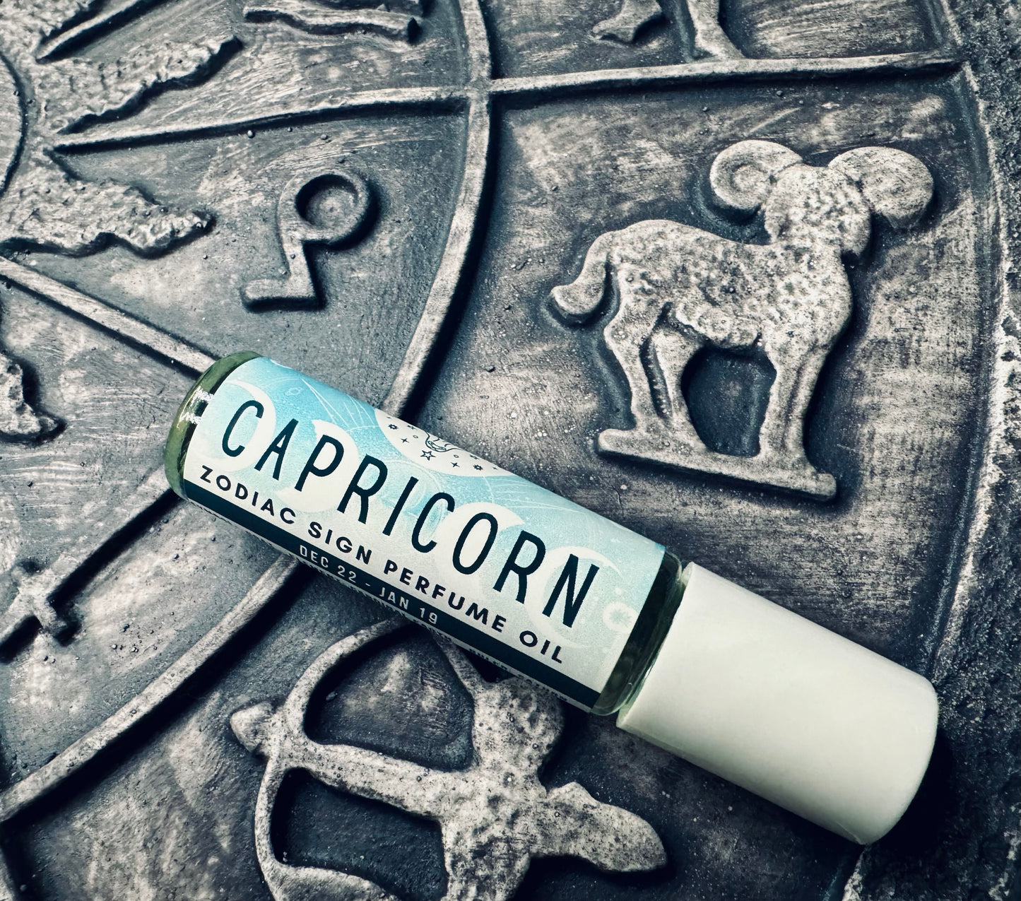 Capricorn Zodiac Sign Perfume (12.22-1.19)