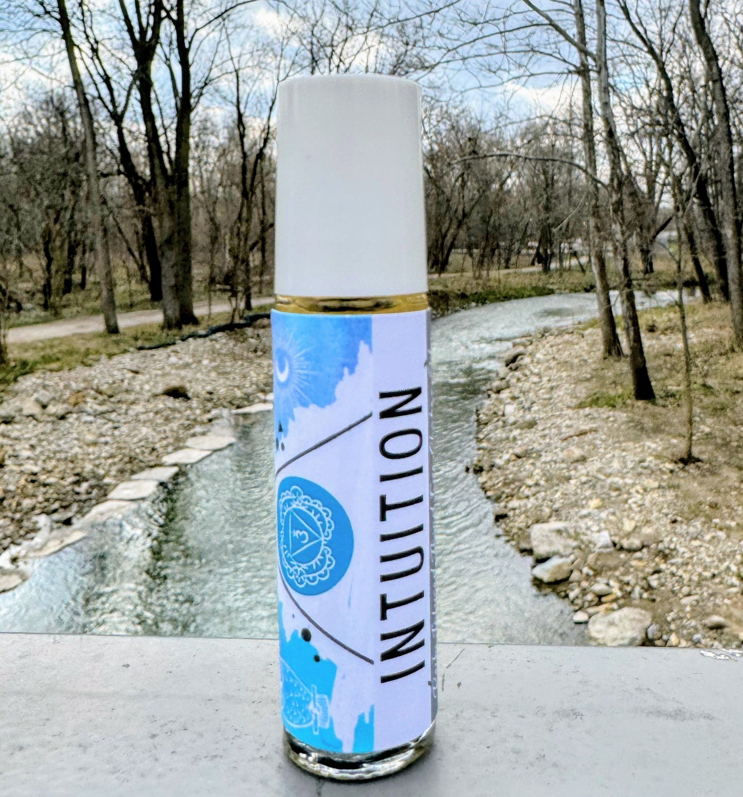 INTUITION * Crystal Intentions 6th Third Eye Chakra Perfume * Mystical scent Lapis Lazuli, Iolite & Blue Apatite Third Eye Chakra Crystals * Collective Consciousness * Indigo Child * Divination * Psychic Gifts * Owl Spirit Animal * Moonbeams