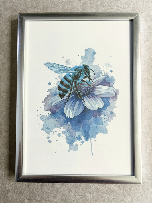DeskMates Framed Art Print 💠 BE01 Honey Bee 1